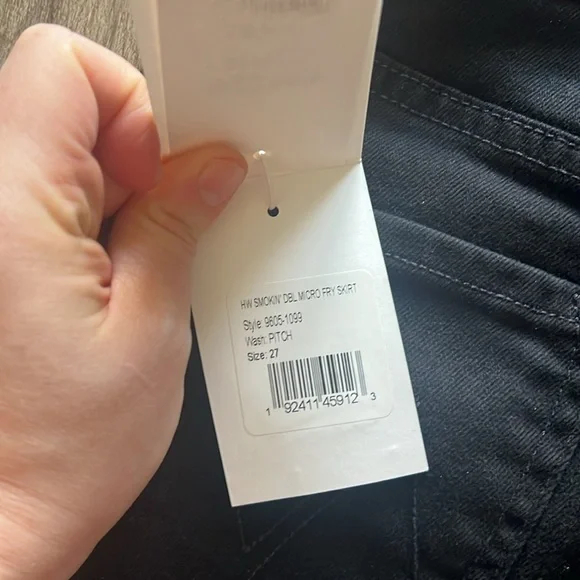 NWT Mother Denim High Waisted Smokin' Double Micro Fray Skirt size 27 - Picture 8 of 9